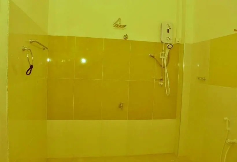ベーシックトリプルルーム, Leesa Villa Safari Resort