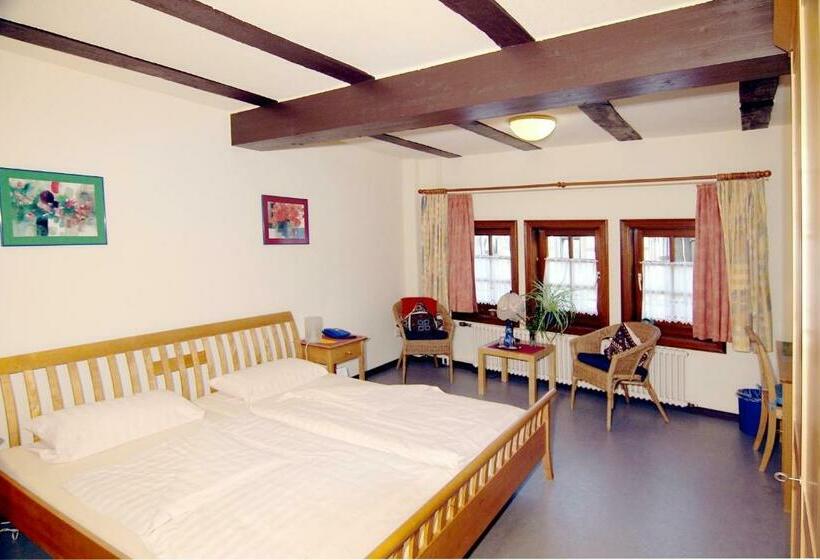 Номер Стандарт, Im Hochzeitshaus