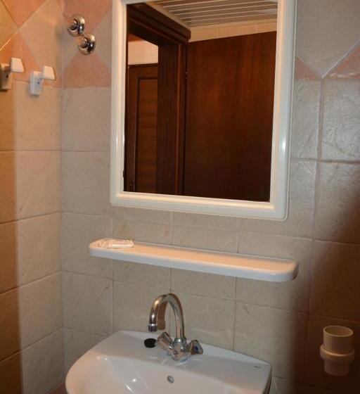 חדר סטנדרט עם מרפסת, Asprolithos Studios