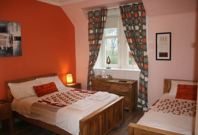 חדר סטנדרט לשלושה, Dalmore Lodge Guest House