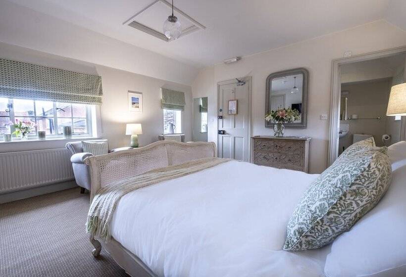 Superior Szoba, The Ship At Dunwich