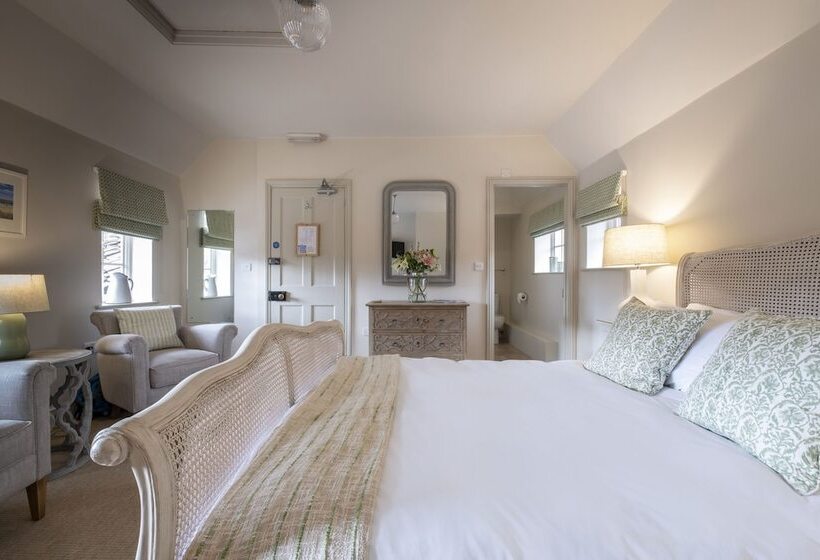 Superior Szoba, The Ship At Dunwich