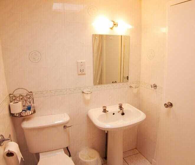 标准间, Abbotsford