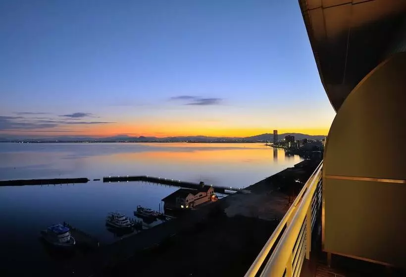 デラックスルーム, Biwako