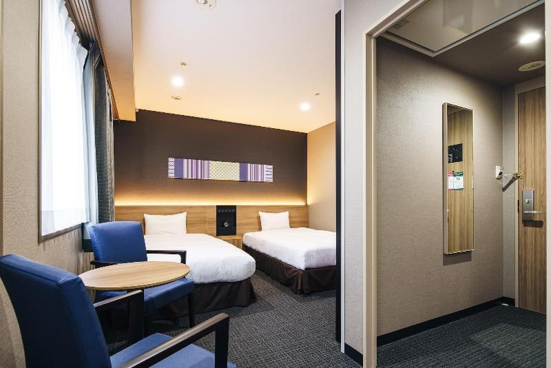 Номер Стандарт, Hakata Nakasu Washington Hotel Plaza
