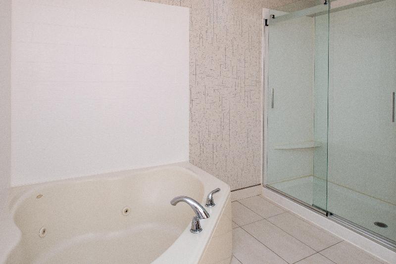 חדר סטנדרט עם מיטת קינג, Holiday Inn Express Hotel & Suites Gunnison, An Ihg