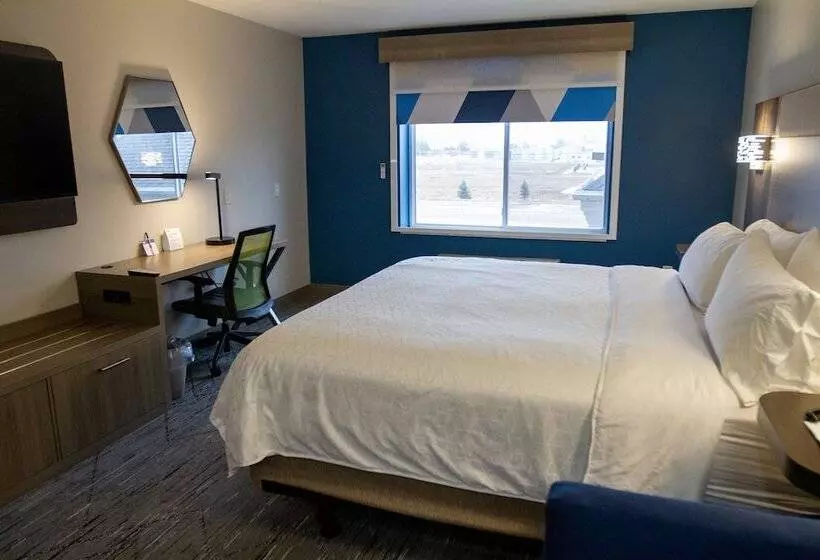 Sviitti Liikuntarajoitteisille, Holiday Inn Express Oneill By Ihg