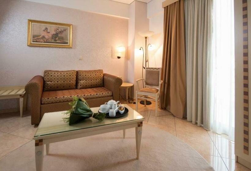 סוויטת ג'וניור, Premier Agrinio Heart