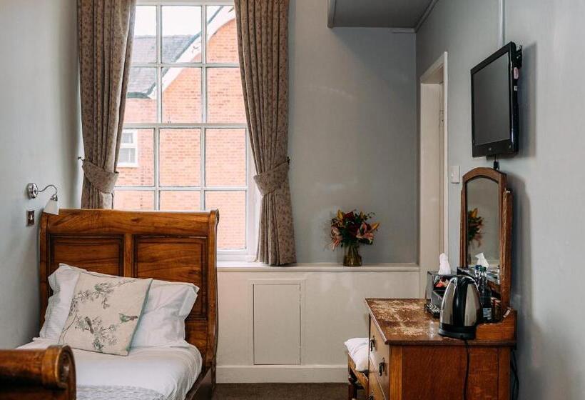 标准单人间, The Queens