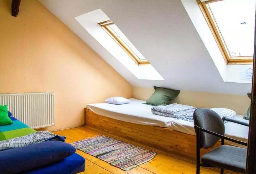 Standard Kolmen Hengen Huone Jaettu kylpyhuone, Unity Hostel Budapest
