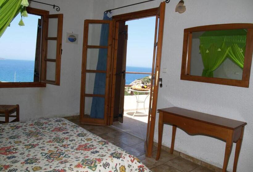 شقة غرفة واحدة, Cretan Village