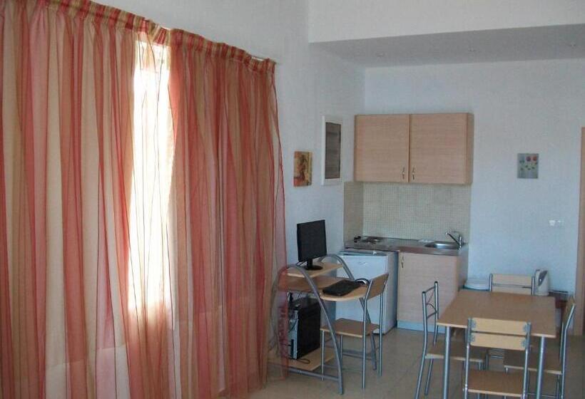 Family flat with sea view, Elounda Sunrise Apartments