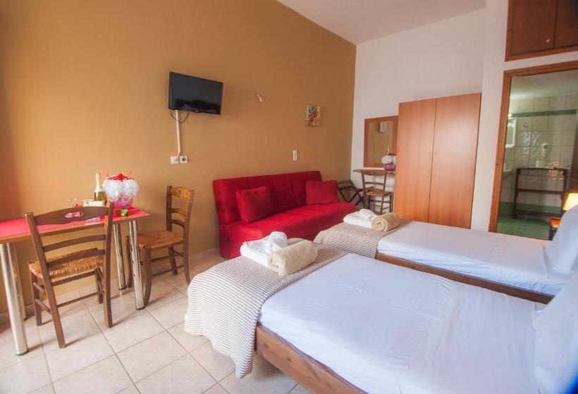 带露台的标准工作室, Elounda Sunrise Apartments