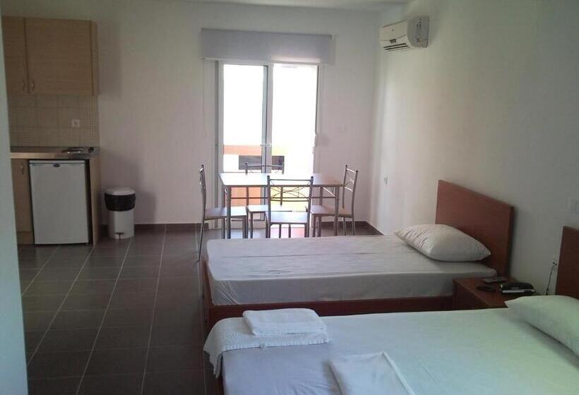 标准工作室带阳台, Elounda Sunrise Apartments