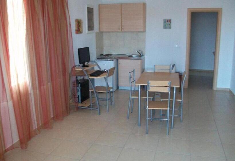 Family flat with sea view, Elounda Sunrise Apartments