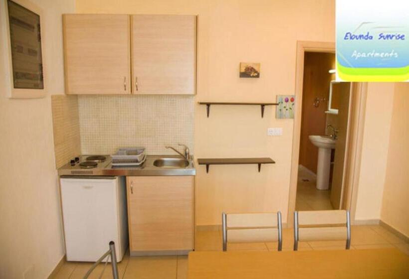 Family flat with sea view, Elounda Sunrise Apartments