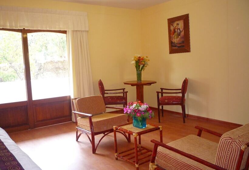 سوئیت کلاسیک, Agustos Urubamba