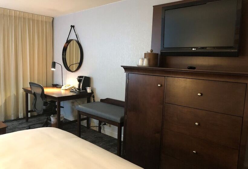 اتاق استاندارد, Crowne Plaza Chicago Northbrook, An Ihg