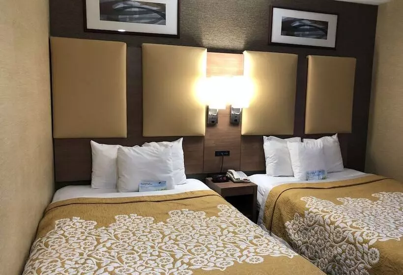 Standard-huone 2 Parivuodetta, Days Inn By Wyndham Brooklyn