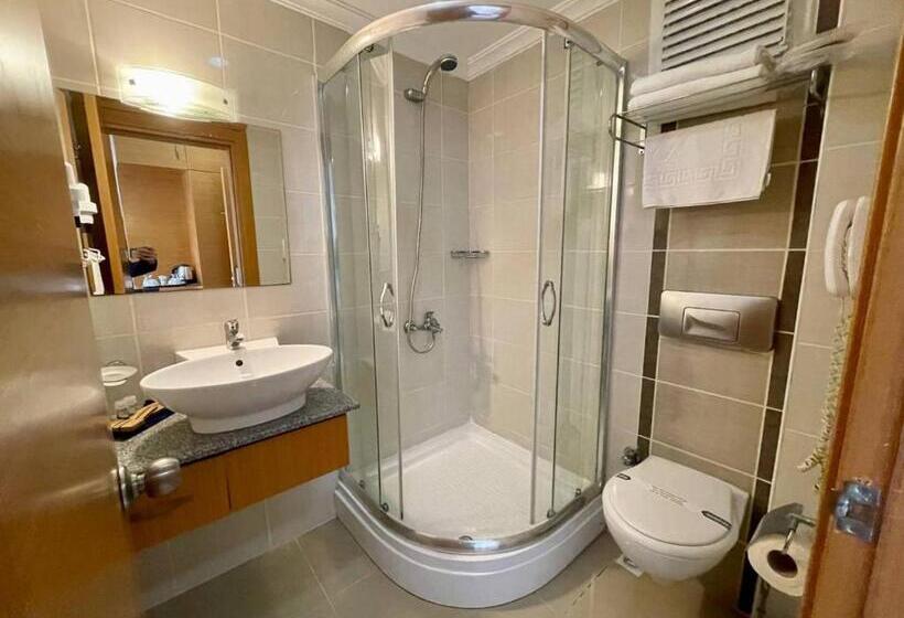 标准间, Green Forest Holiday Village