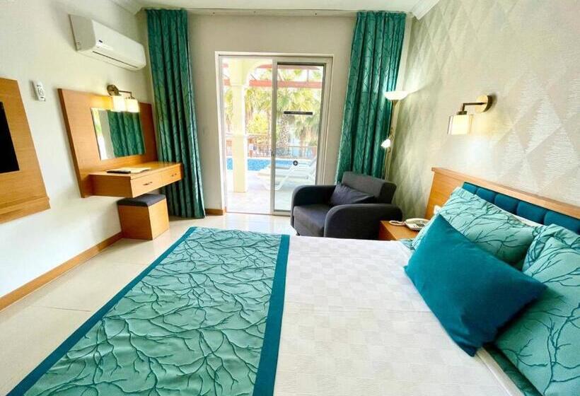 标准间, Green Forest Holiday Village