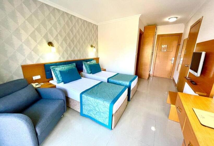 Семейный Номер, Green Forest Holiday Village
