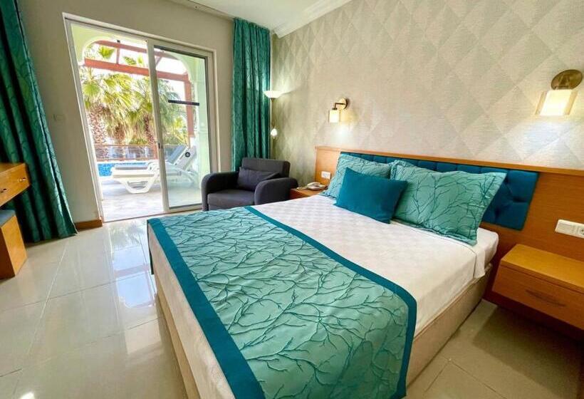 标准间, Green Forest Holiday Village