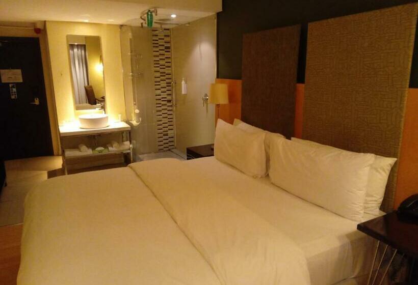 غرفة قياسية سرير كينج, Protea Hotel By Marriott Bloemfontein Willow Lake