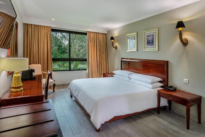 اتاق استاندارد با تخت بزرگ, Protea Hotel By Marriott Livingstone