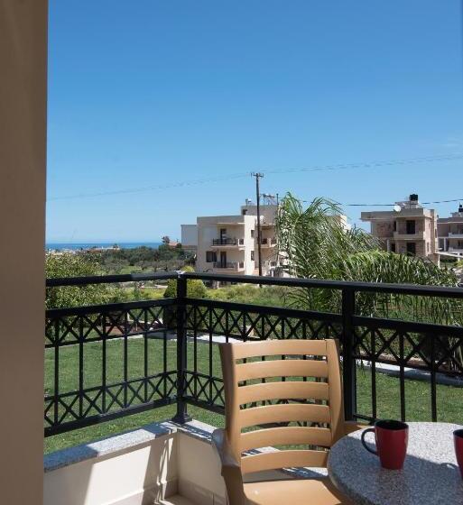 スーペリアスタジオ, Real Palace