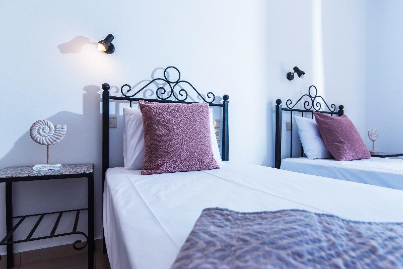 スーペリアスタジオ, Real Palace