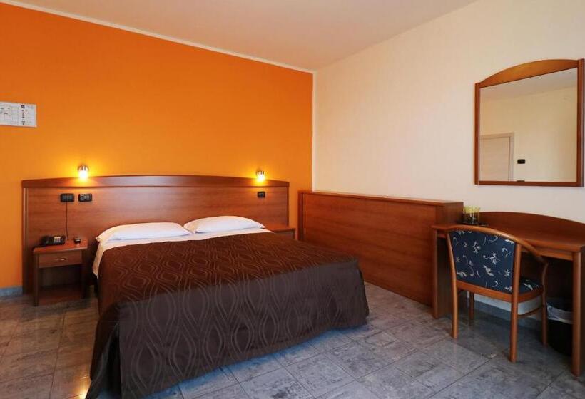 חדר סטנדרט עם מרפסת, Sabo