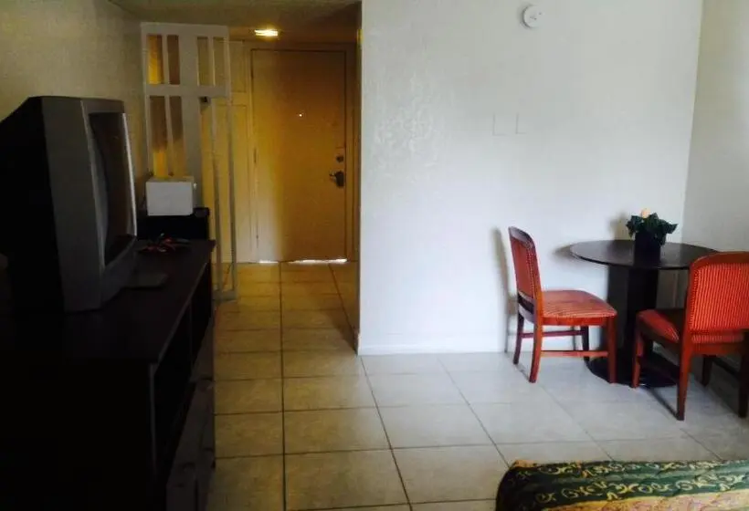 デラックスルーム, Sunset Inn  Fort Pierce, Fl