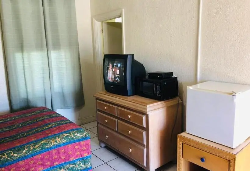 エコノミーシングルルーム, Sunset Inn  Fort Pierce, Fl