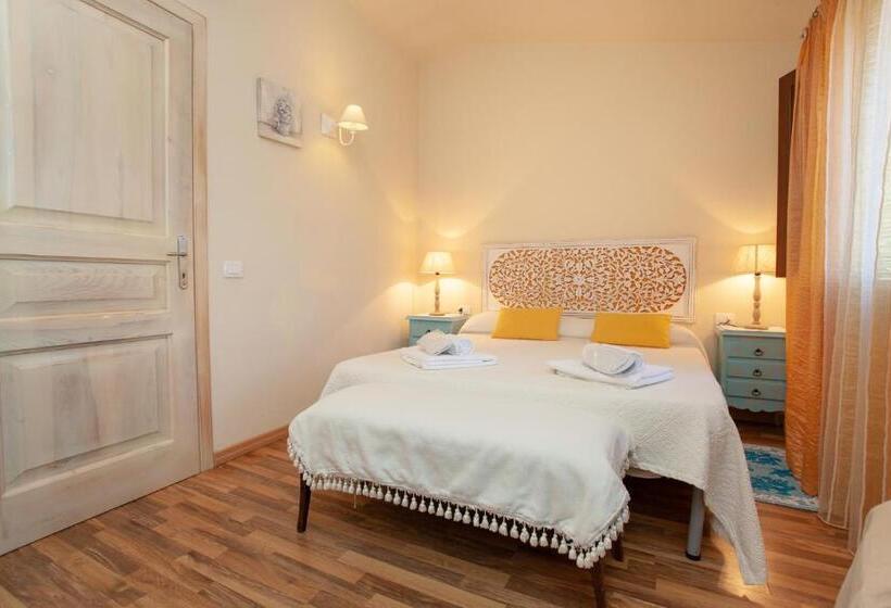 اتاق استاندارد با تراس, Domus Francy