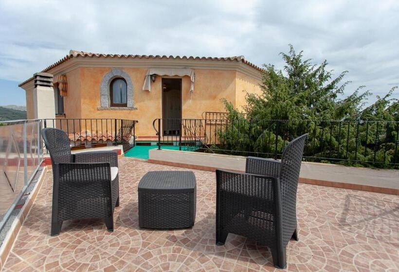 اتاق سه نفره دلوکس با چشمانداز دریا, Domus Francy