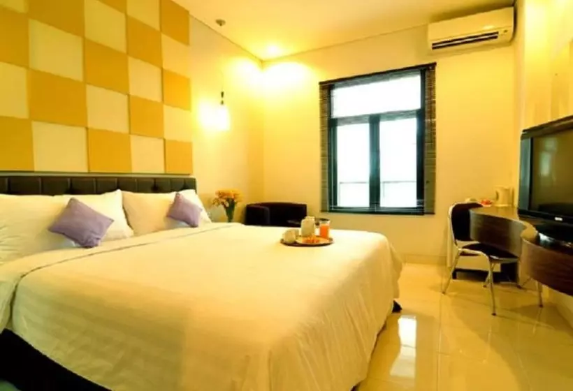 デラックスルーム, Aston Ketapang City