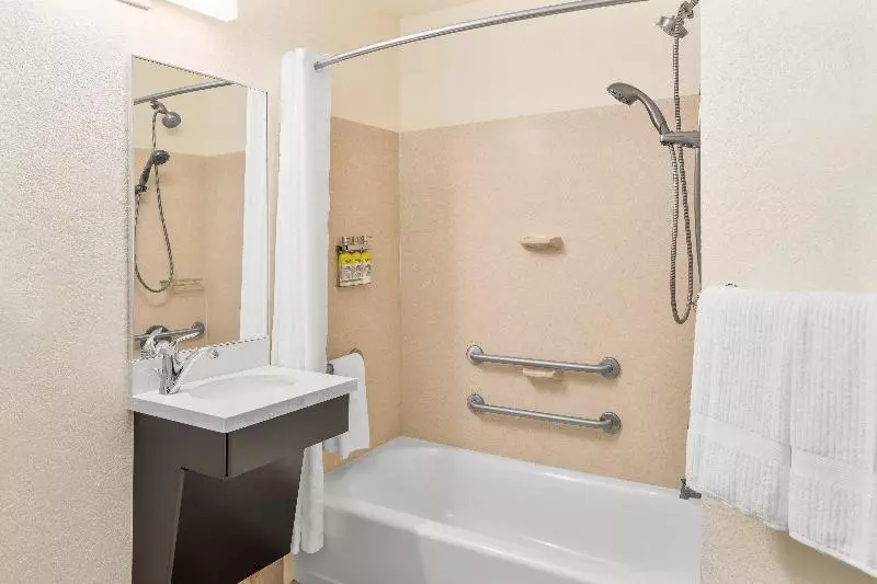 キングサイズベッドのスイートルーム, Candlewood Suites Destin Sandestin Area, An Ihg