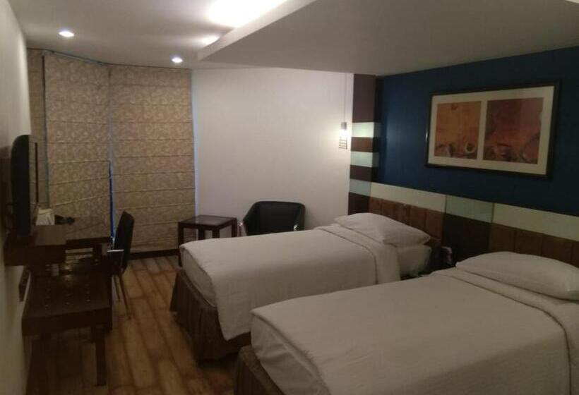Номер Deluxe, Lemon Tree Hotel, Centre Point, Jamshedpur