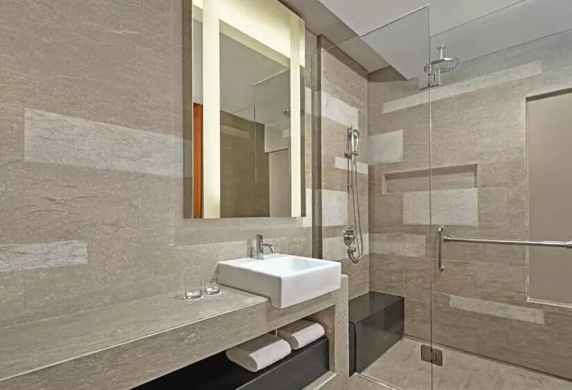 اتاق لوکس با تخت بزرگ, Courtyard By Marriott Bali Nusa Dua Resort