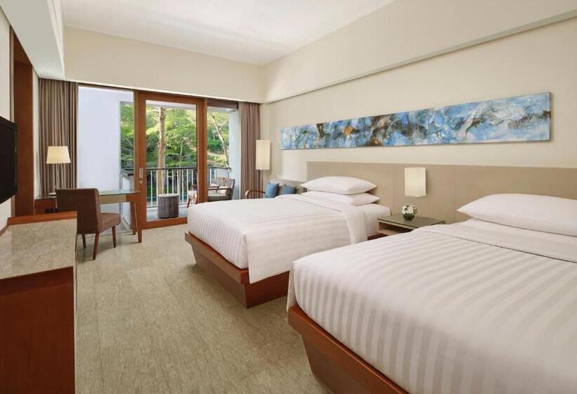 Номер Deluxe Вид на Бассейн, Courtyard By Marriott Bali Nusa Dua Resort