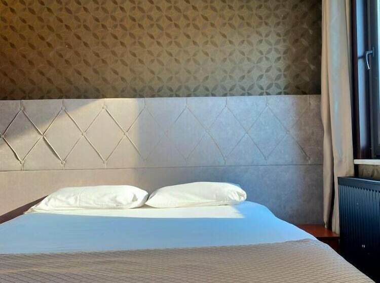 Standart Oda, Gold City