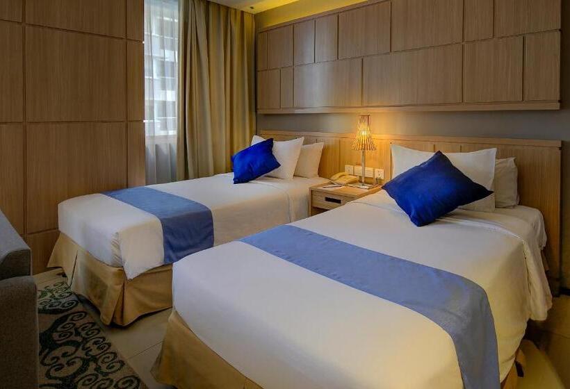 Номер Deluxe, Golden Tulip Balikpapan Hotel & Suites