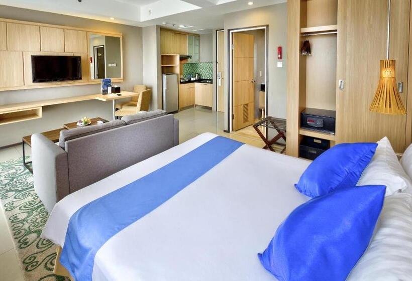 Номер Deluxe, Golden Tulip Balikpapan Hotel & Suites