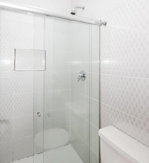 标准间, La Belle Beach