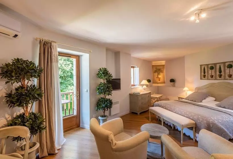 Deluxe Room with Balcony, Moulin De Vigonac