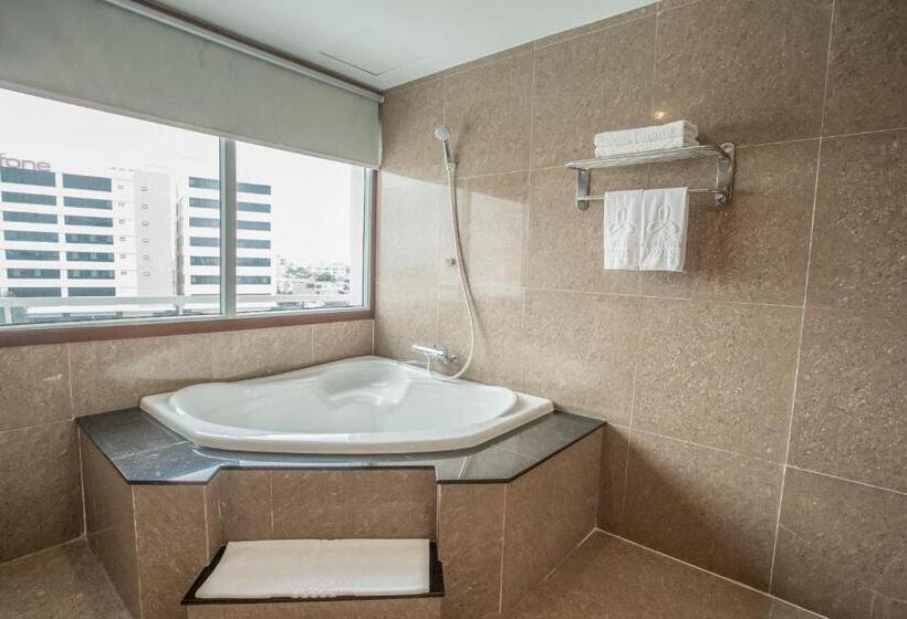 سوییت جونیور, Pearl River