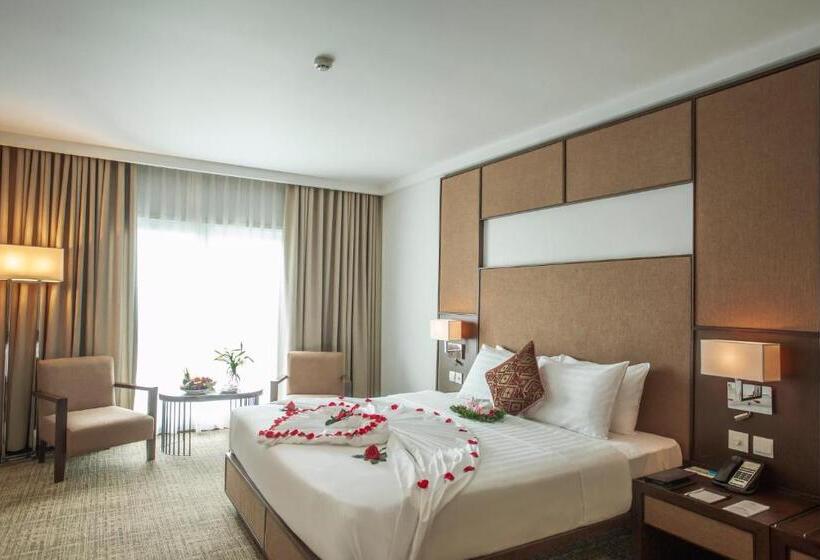 اتاق لوکس, Pearl River