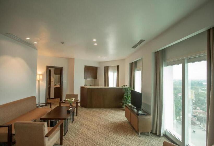 سوئیت با بالکن, Pearl River