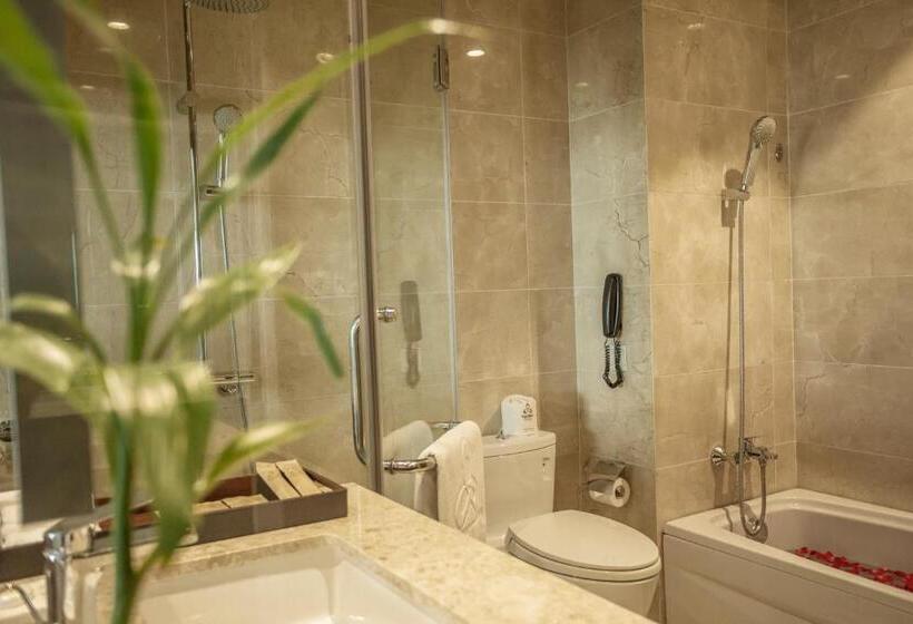 سوییت خانوادگی, Pearl River